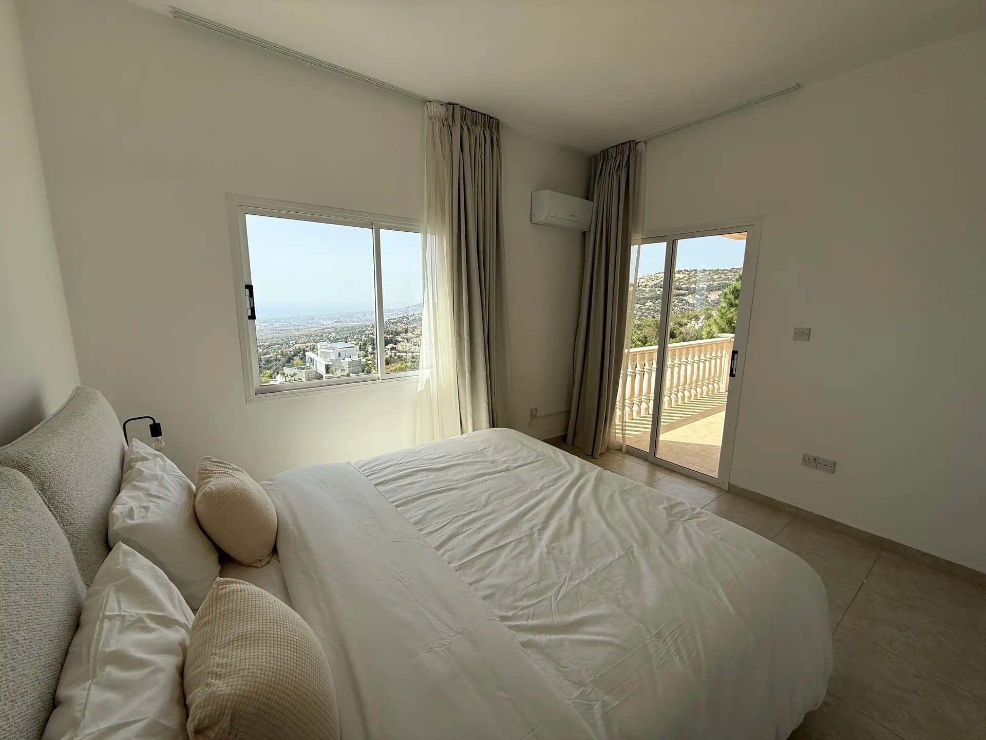 5 bedroom Villa with private pool Ready Title Deeds 8